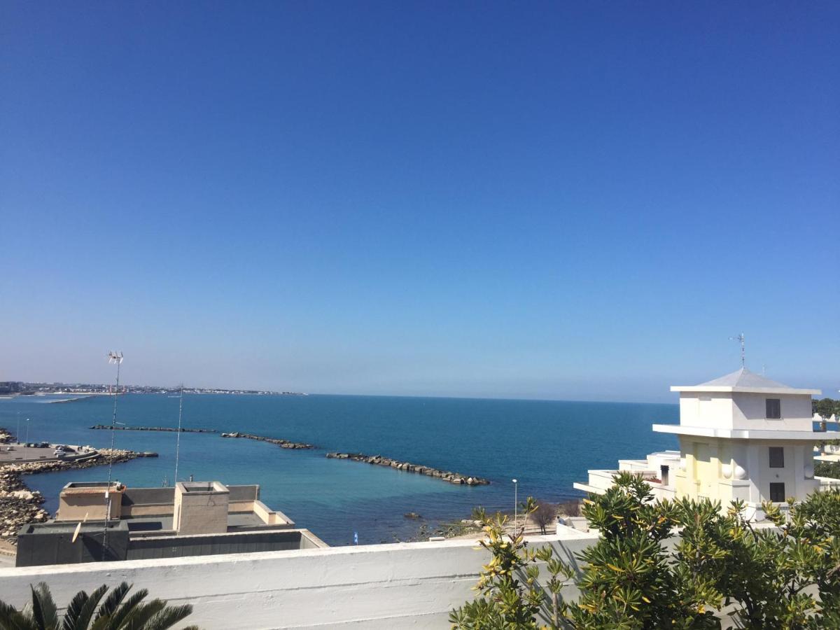 Apartment La Mia Terrazza Sul Mare - Mared'amare *
